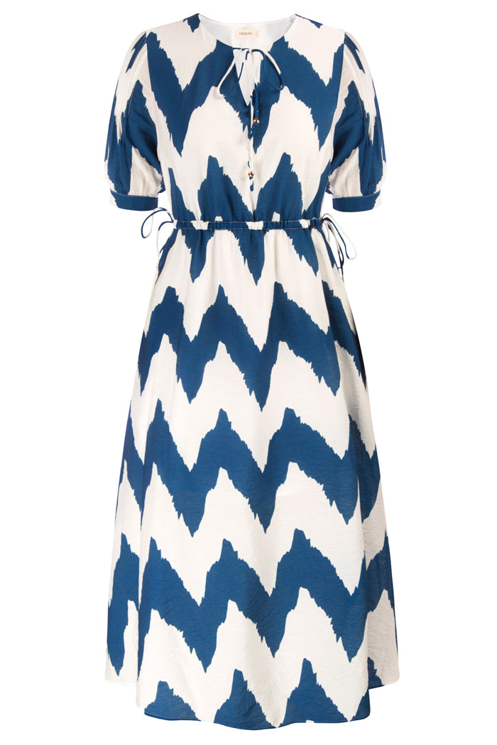 Wavy Print V-Neck Drawstring Belt Maxi Dress